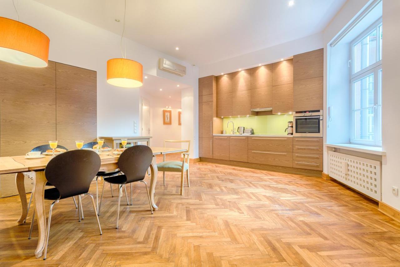 Tyzenhauz Apartments Krowoderska Street Cracovia Esterno foto