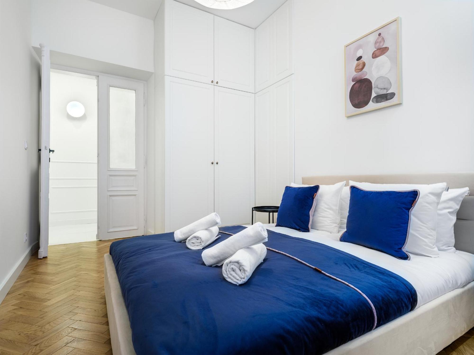Tyzenhauz Apartments Krowoderska Street Cracovia Esterno foto
