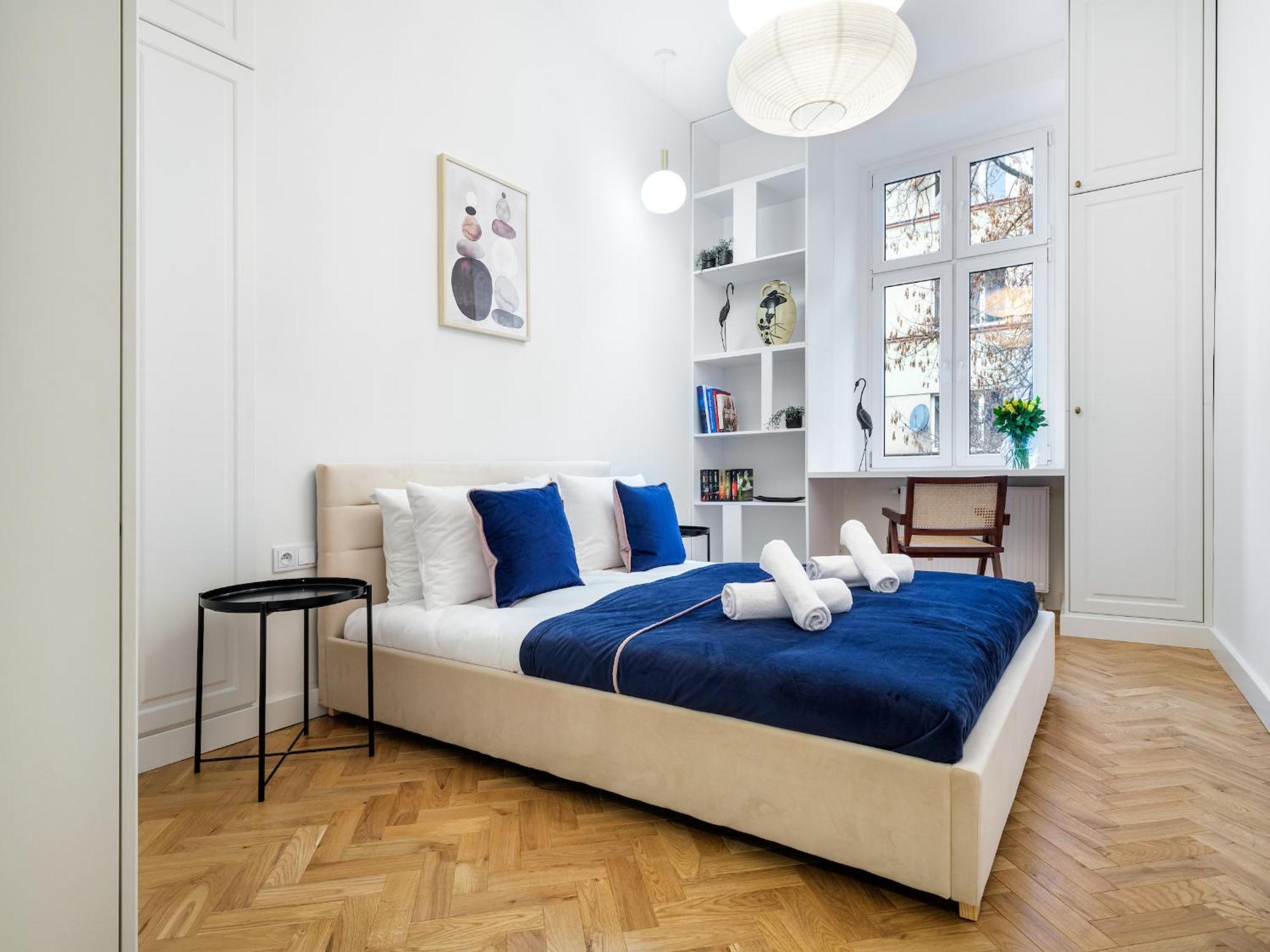 Tyzenhauz Apartments Krowoderska Street Cracovia Esterno foto