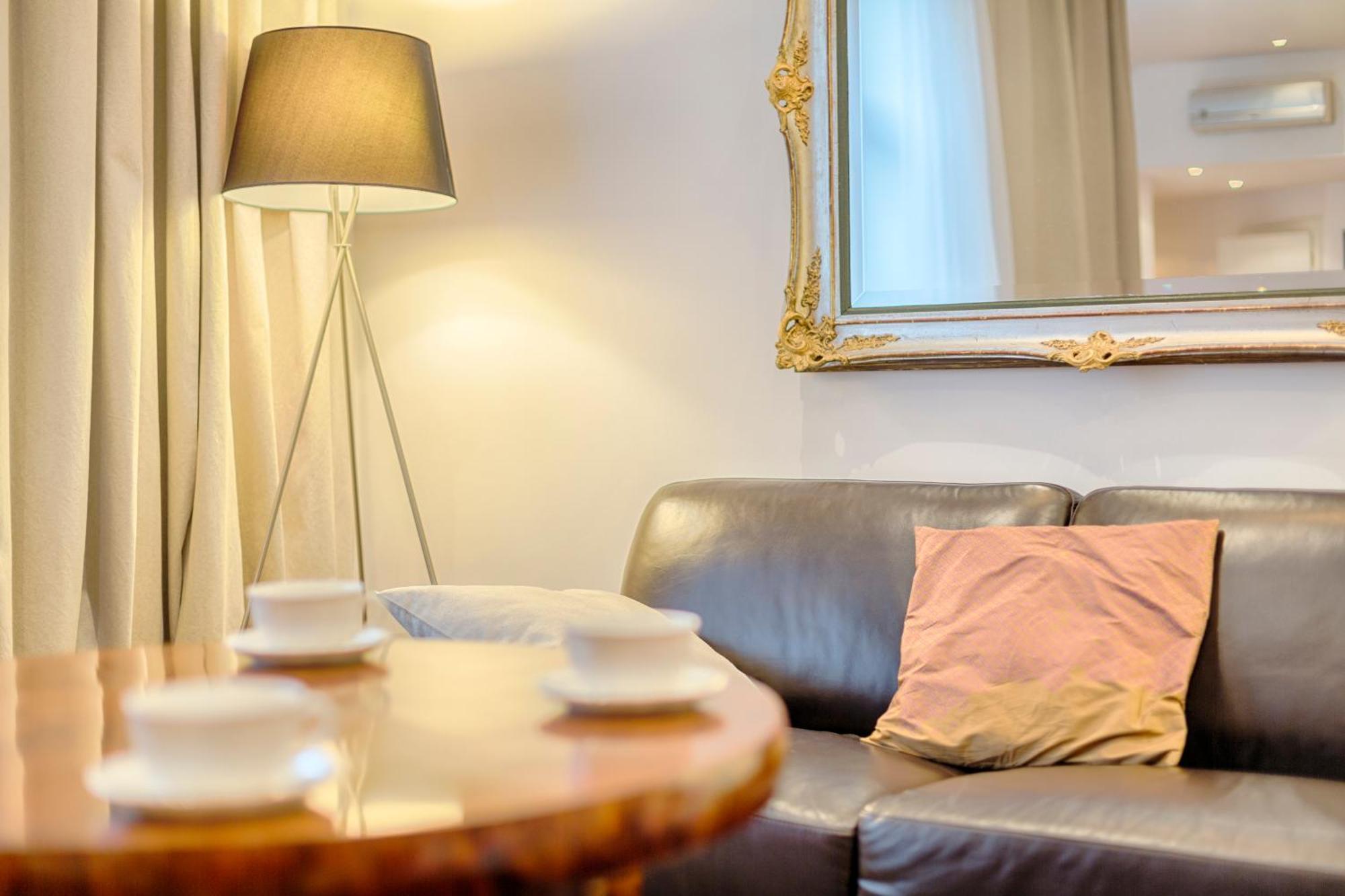 Tyzenhauz Apartments Krowoderska Street Cracovia Esterno foto