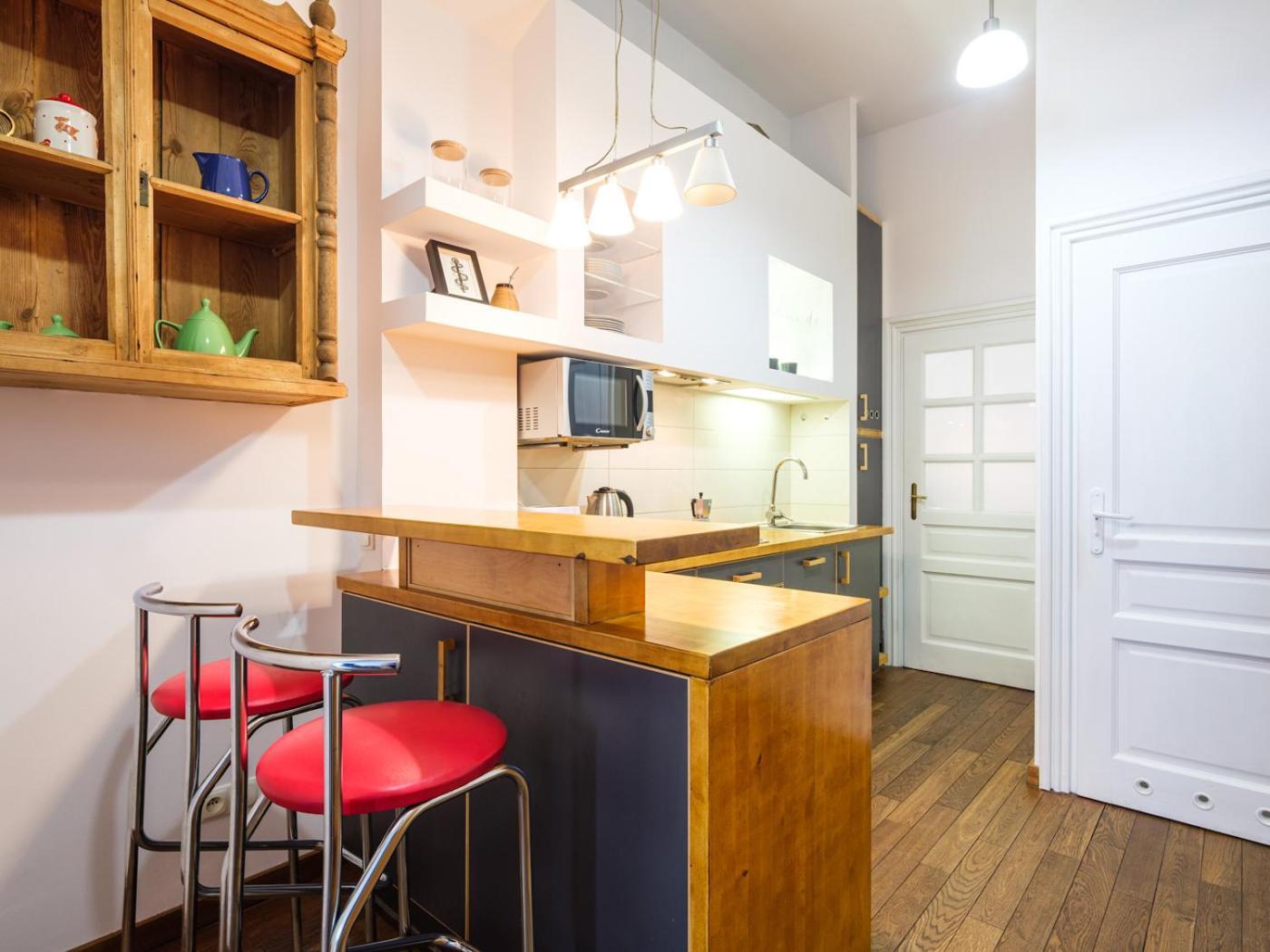 Tyzenhauz Apartments Krowoderska Street Cracovia Esterno foto