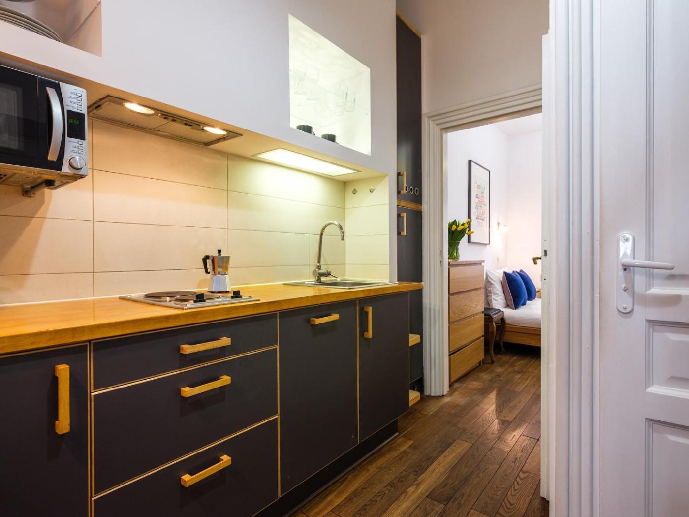 Tyzenhauz Apartments Krowoderska Street Cracovia Esterno foto